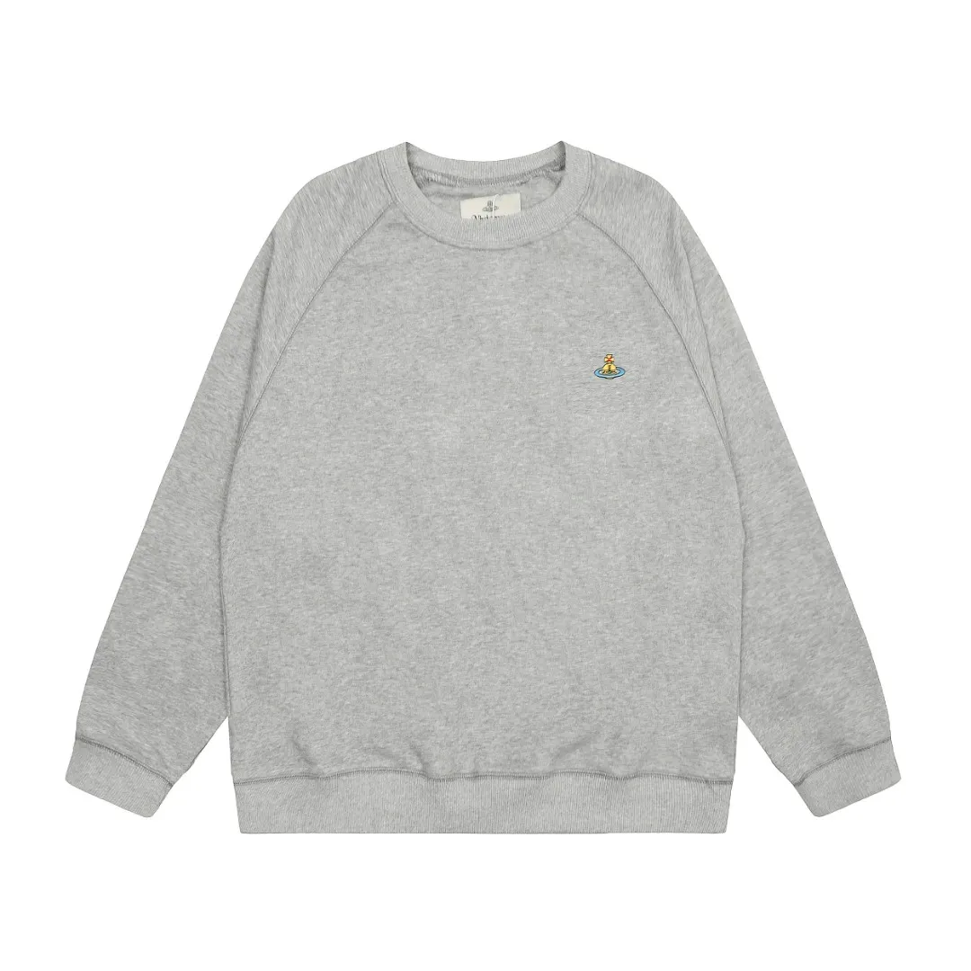 VIVI07# "Exclusive hot style" vivienne west wood West Queen Vivienne Saturn classic small label round neck sweatshirt, the top hot style in 2024, no need to say more, just open the details directly YB mold opening, correct overlock neckline details ⚠️The authentic product is the overlock threaded collar, there is no collar strip. Our family only makes the right version, and we are careful to ensure that the first release of the Queen Mother on the whole network is accurate. The full series of correct accessories, every detail is completely restored Straight up to full Size: XS-L